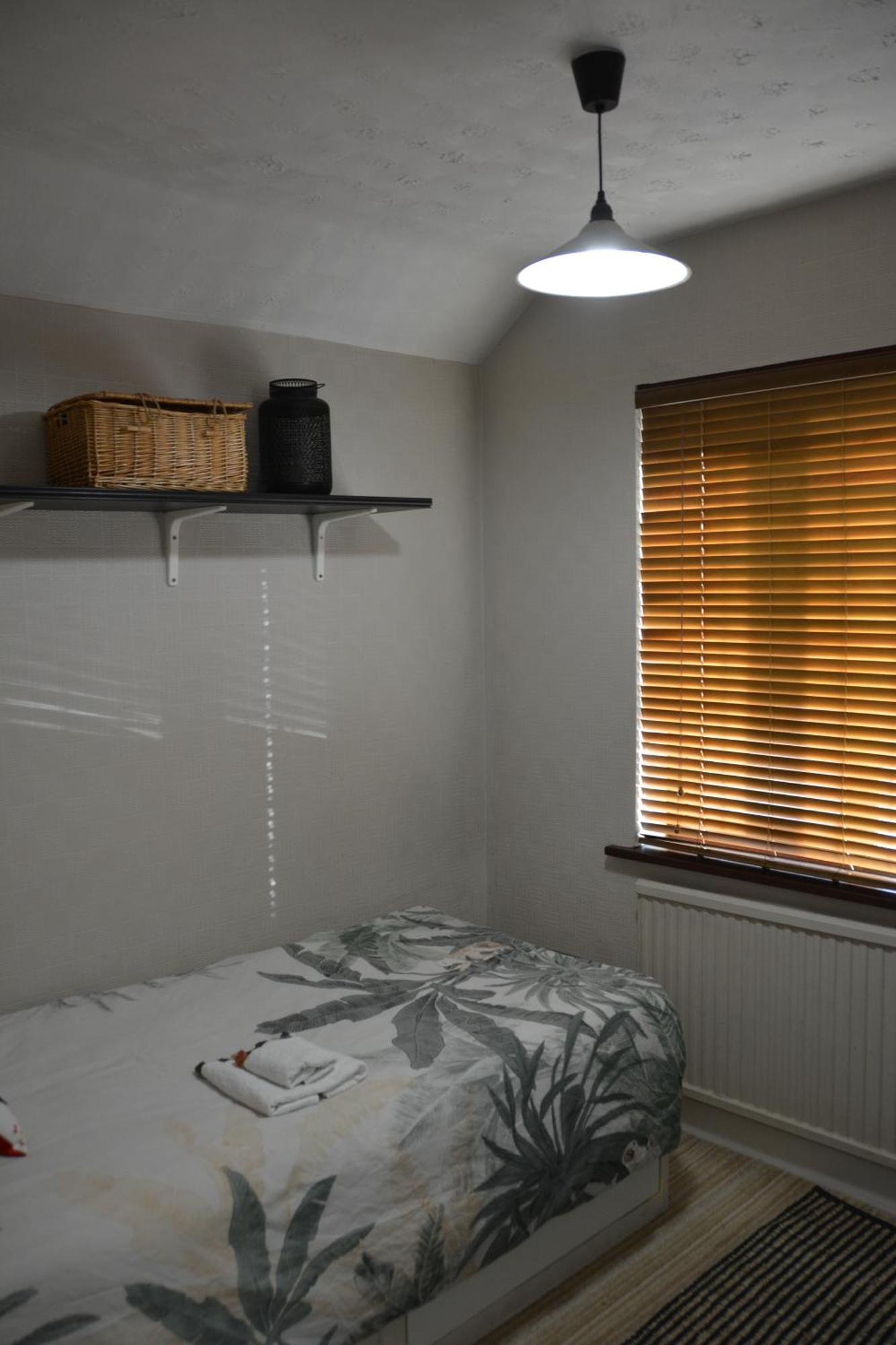 Cozy, Modern, Spacious 4 Bedroom House In London Romford Exterior photo